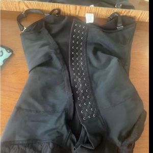 Colombian girdle size L but it works for an M